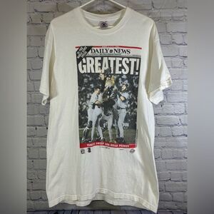 VINTAGE New York Yankees Jeter Daily News Cover World Series Greatest 1998 Tee